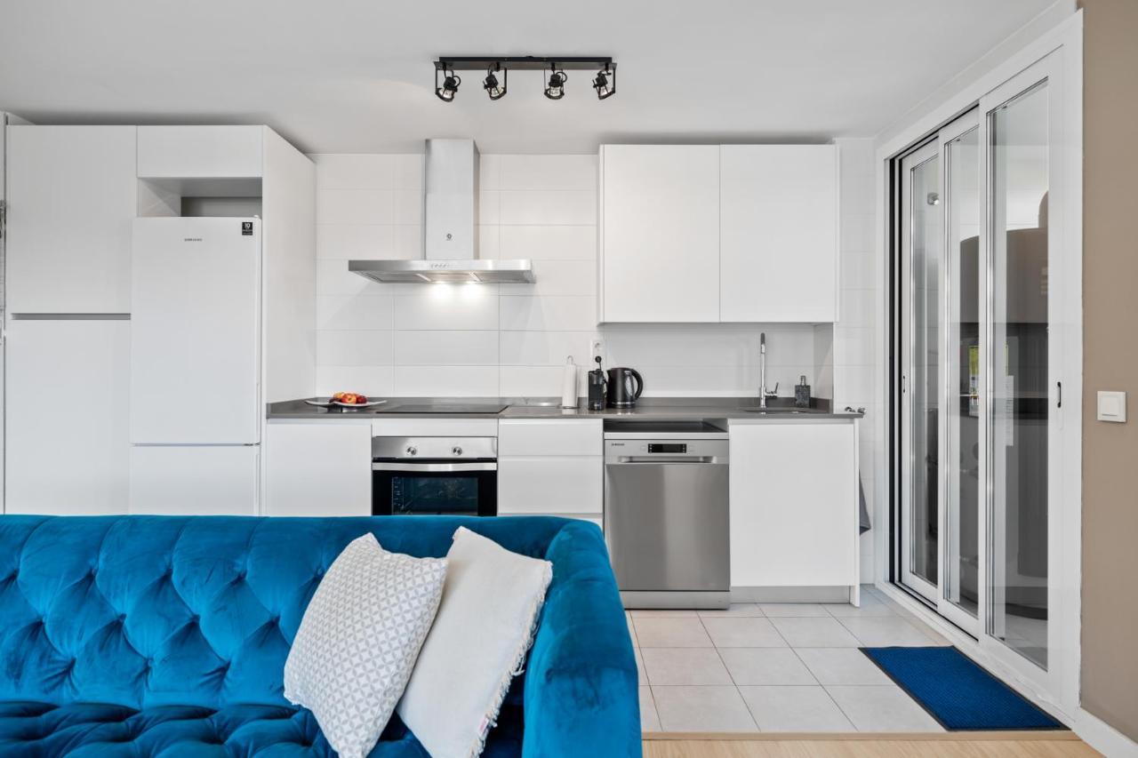Luxury New Apartment City Center Estepona - Private Parking Dış mekan fotoğraf