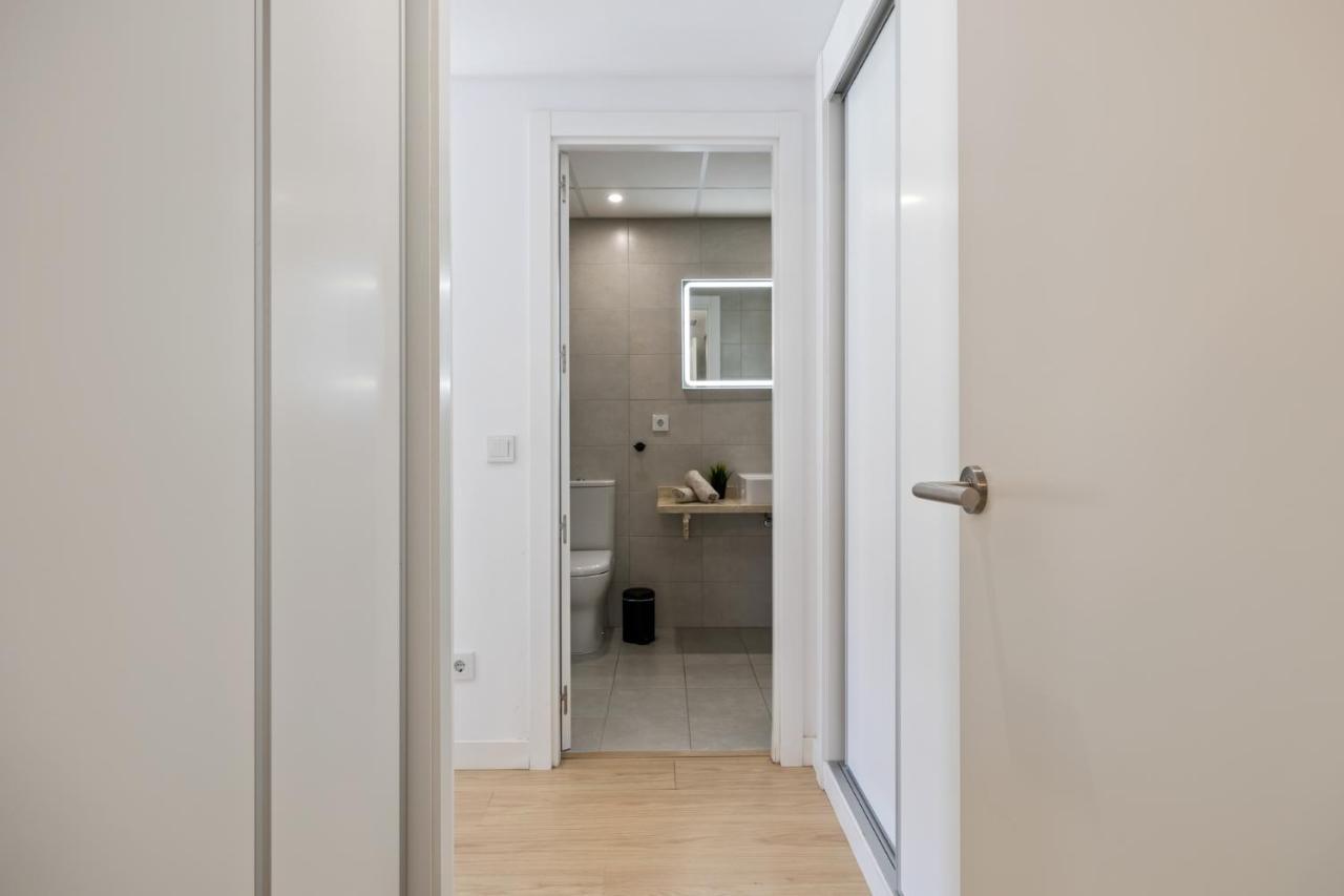 Luxury New Apartment City Center Estepona - Private Parking Dış mekan fotoğraf