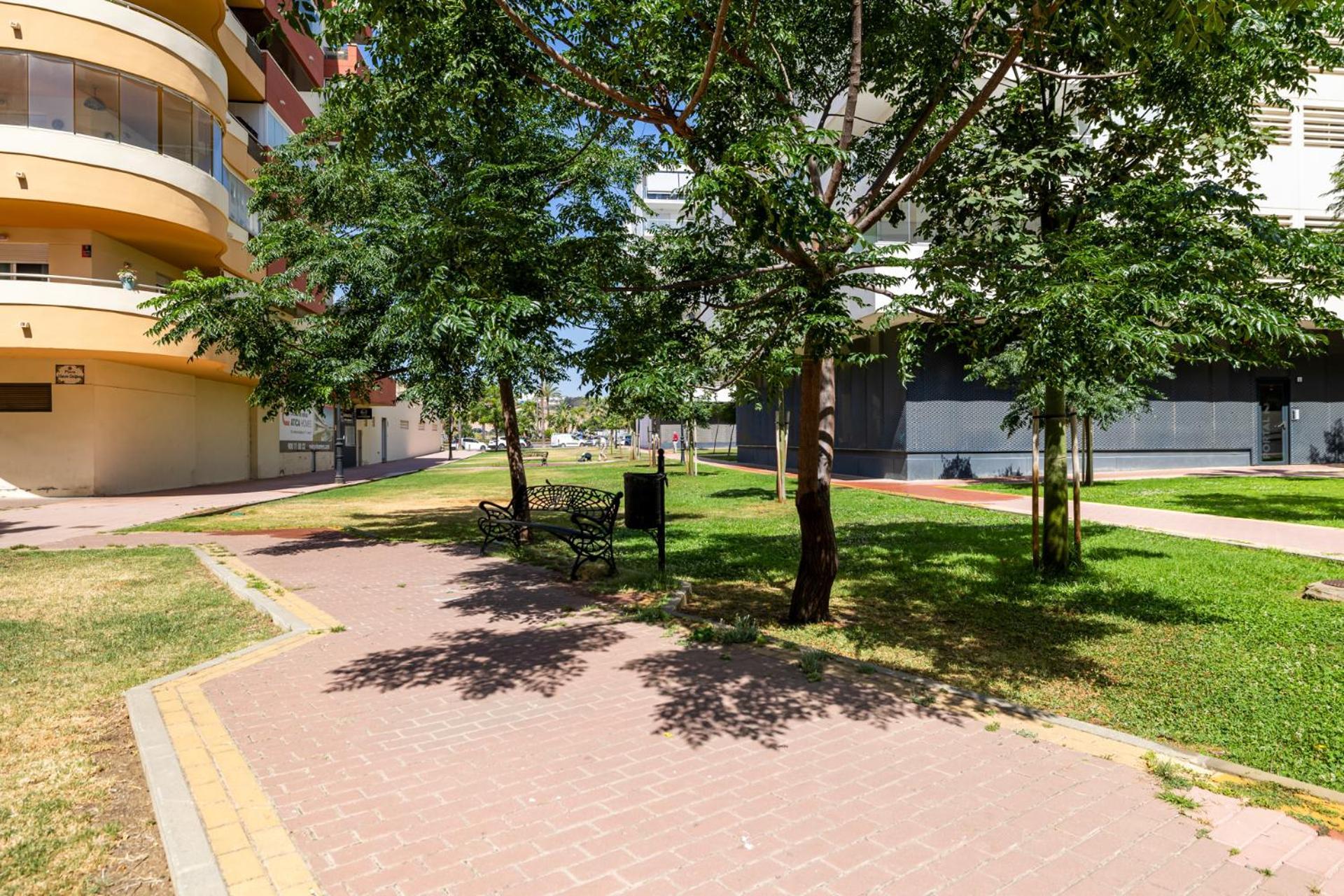 Luxury New Apartment City Center Estepona - Private Parking Dış mekan fotoğraf