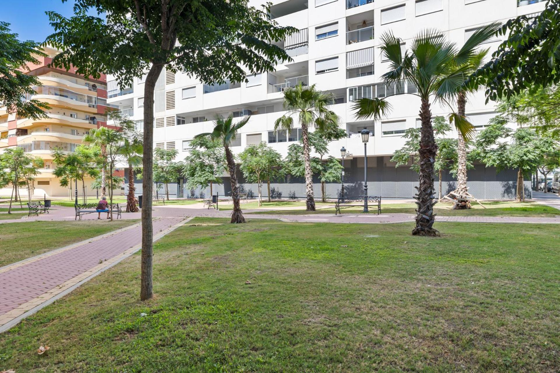 Luxury New Apartment City Center Estepona - Private Parking Dış mekan fotoğraf